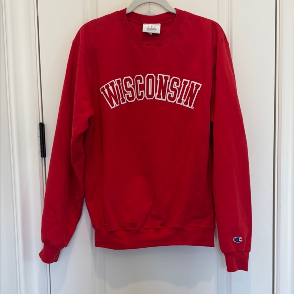 Men’s Champion Red Wisconsin Badgers Basic Arch Fleece Pullover Sweatshirt.